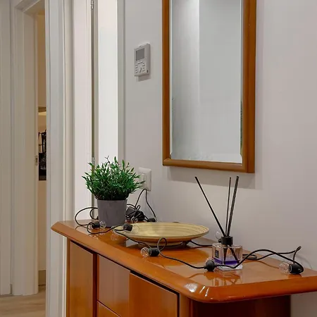 Eleganza & Comfort A 2 Minuti Dal Mare By Host Hero Apartment