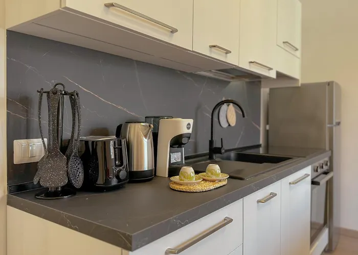 Eleganza & Comfort A 2 Minuti Dal Mare By Host Hero Apartment *