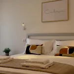 Eleganza & Comfort A 2 Minuti Dal Mare By Host Hero Apartman *