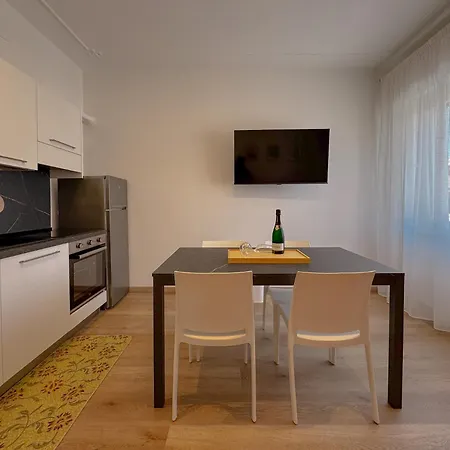 דירה Eleganza & Comfort A 2 Minuti Dal Mare By Host Hero צ'יביטאנובה מארקה
