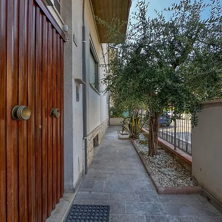 Eleganza & Comfort A 2 Minuti Dal Mare By Host Hero Apartment *