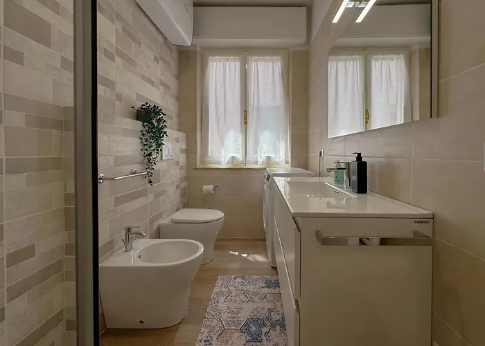 Eleganza & Comfort A 2 Minuti Dal Mare By Host Hero Apartment