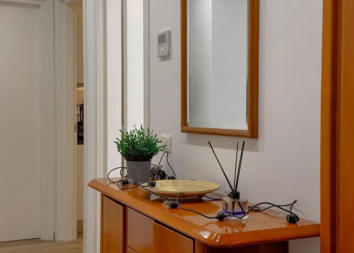 Eleganza & Comfort A 2 Minuti Dal Mare By Host Hero Apartment